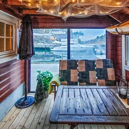 بيت للعطل 3 Bedroom Cozy In Lepsoy
